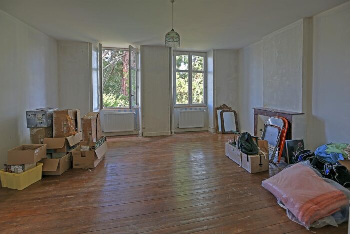 Image No.21-6 Bed House for sale