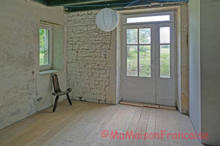 Image No.20-5 Bed Farmhouse for sale