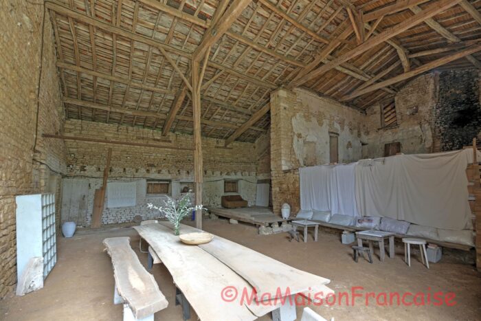 Image No.24-5 Bed Farmhouse for sale