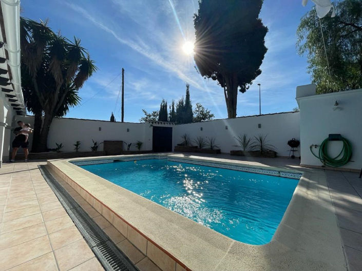 Image No.25-3 Bed Property for sale