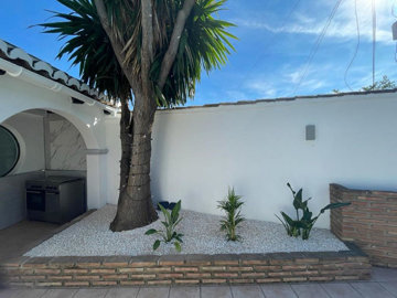 7-aa4cc561180b369757c0bb4af9886cd3