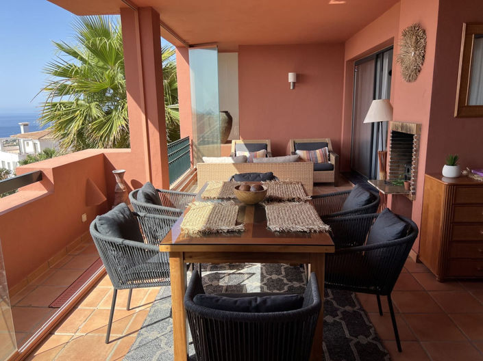 Image No.17-3 Bed Property for sale