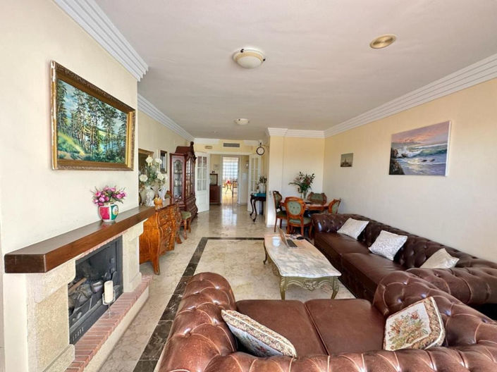 Image No.2-1 Bed Property for sale