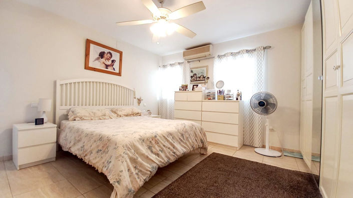 Image No.15-3 Bed Property for sale