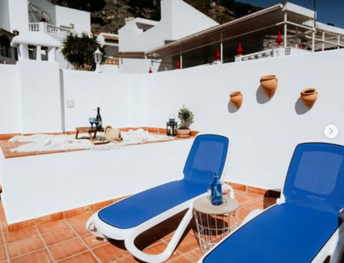 Image No.14-4 Bed Property for sale