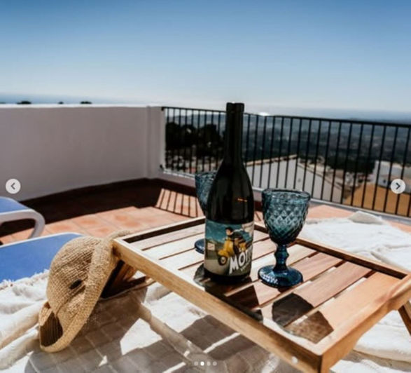 Image No.2-4 Bed Property for sale