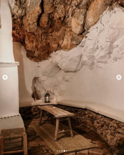 Image No.20-4 Bed Property for sale