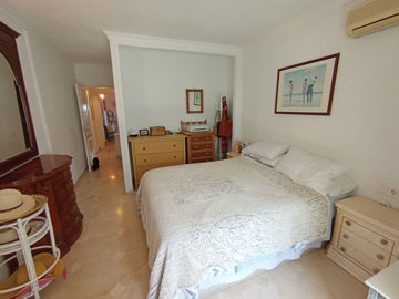 10-bb915d1cb19341576dcdc994b81ab9c5