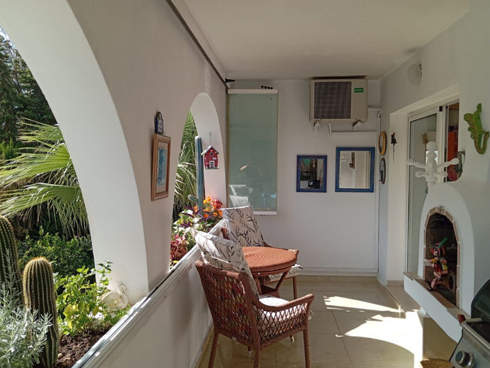 Image No.25-2 Bed Property for sale