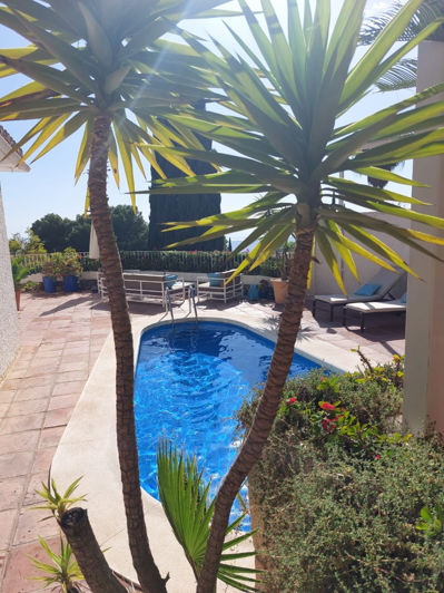 Image No.20-3 Bed Property for sale