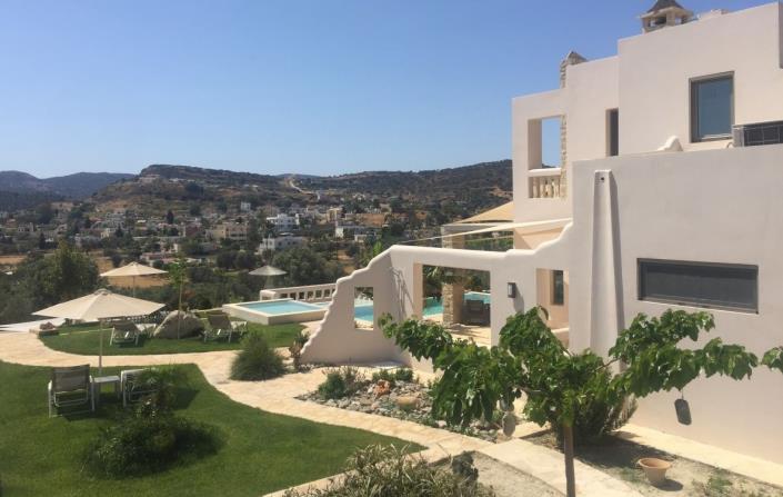 Image No.1-4 Bed Villa for sale