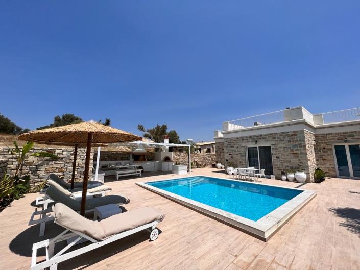 Image No.3-2 Bed Villa for sale