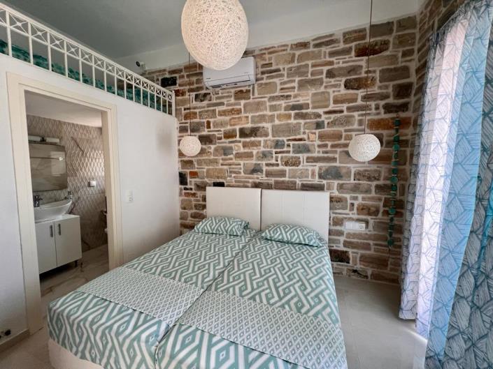 Image No.8-2 Bed Villa for sale