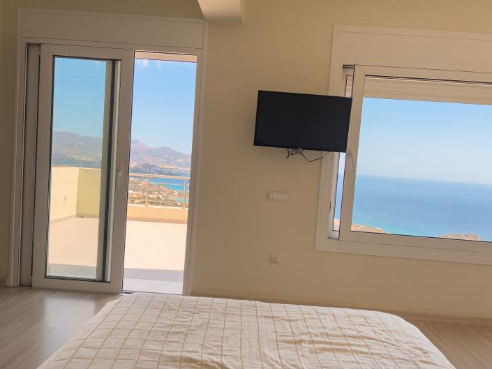 Image No.18-3 Bed House for sale