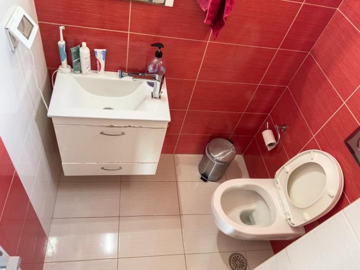 Image No.25-3 Bed House for sale