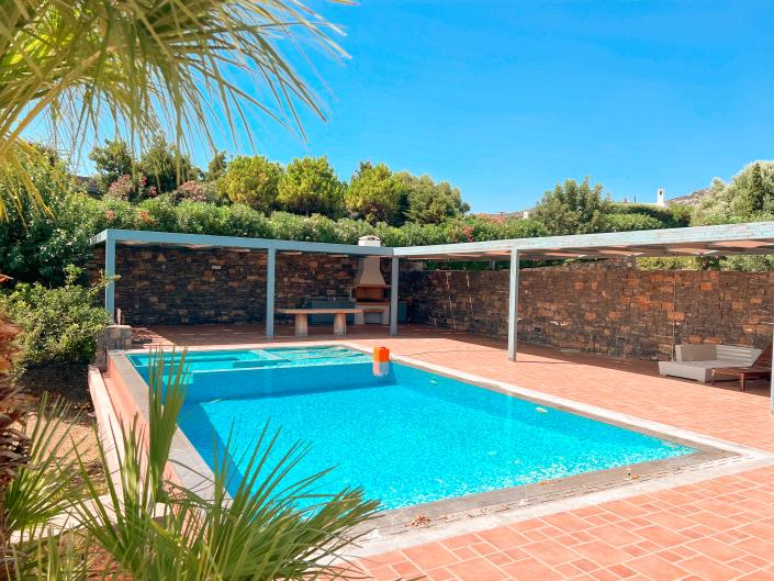 Image No.9-2 Bed Villa for sale