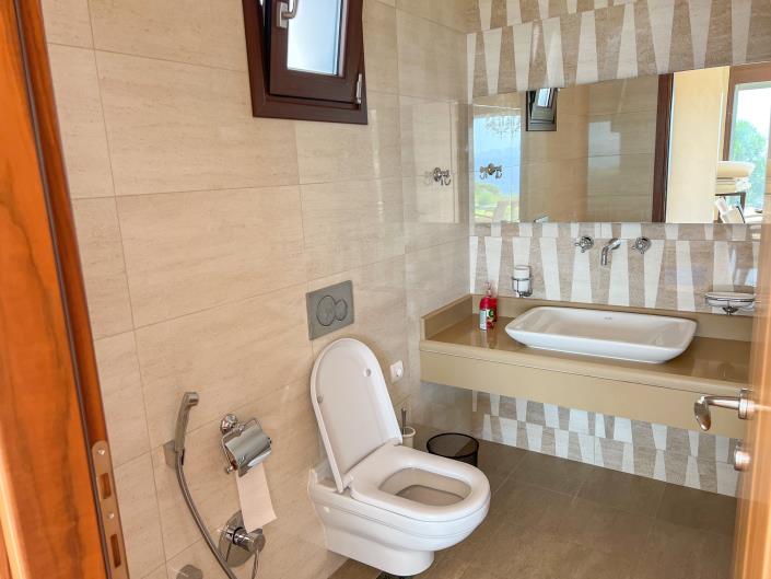 Image No.12-2 Bed Villa for sale