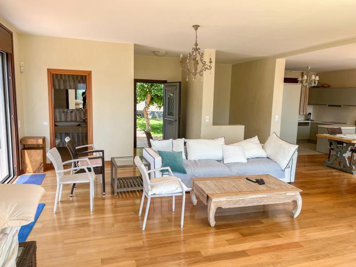 Image No.17-2 Bed Villa for sale