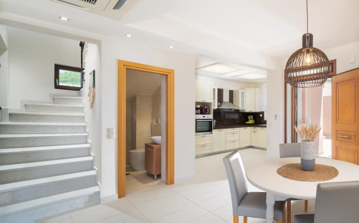 Image No.9-3 Bed Villa for sale