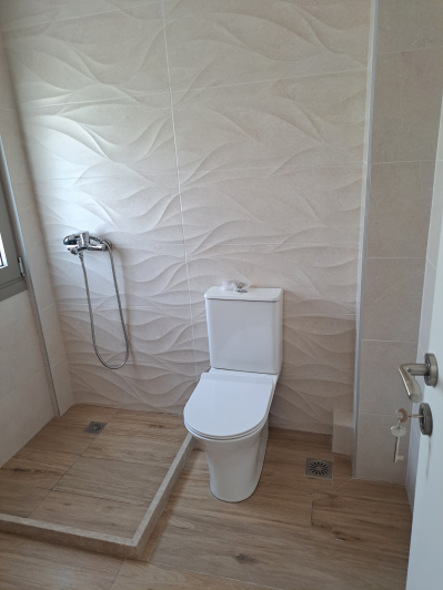 Image No.28-3 Bed Maisonette for sale