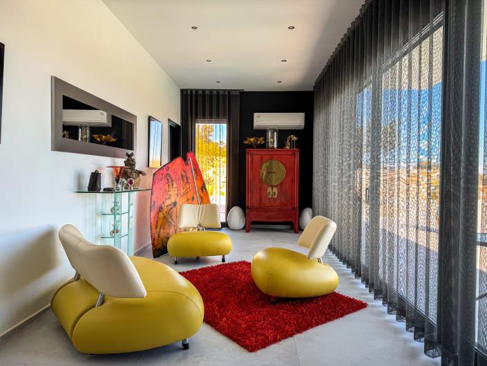 Image No.21-3 Bed Villa for sale