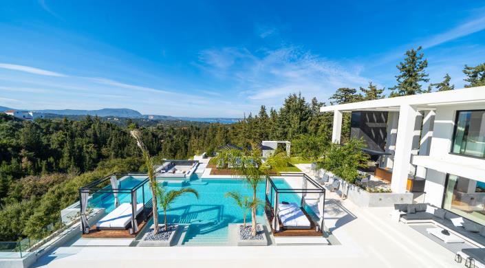Image No.1-3 Bed Villa for sale