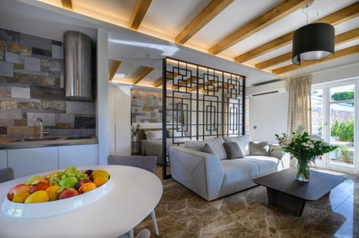 Image No.27-6 Bed Villa for sale