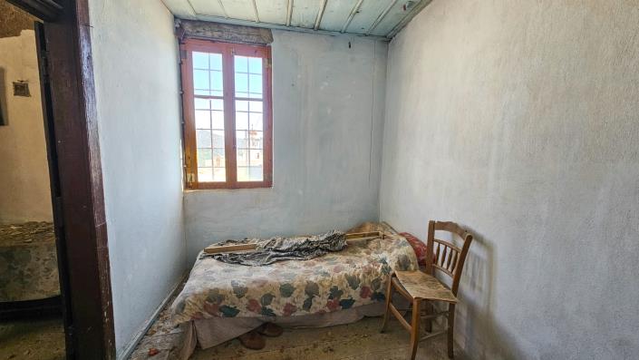 Image No.3-2 Bed House for sale