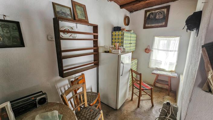 Image No.4-2 Bed House for sale