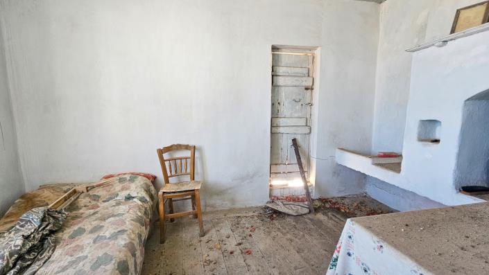 Image No.10-2 Bed House for sale