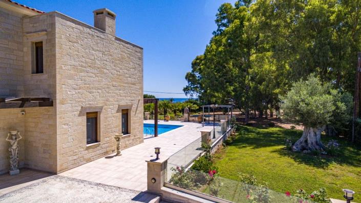 Image No.3-5 Bed Villa for sale