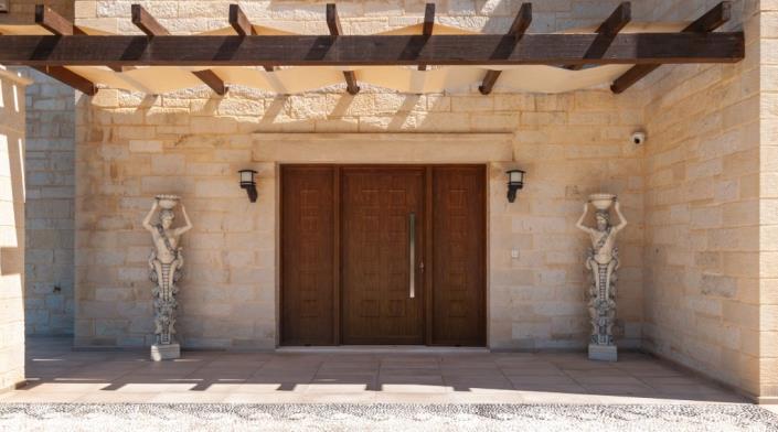 Image No.9-5 Bed Villa for sale