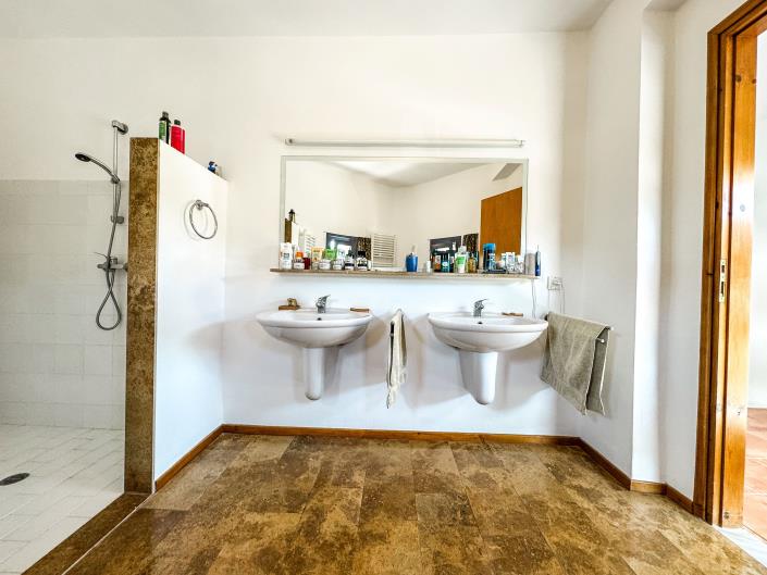 Image No.16-4 Bed House/Villa for sale