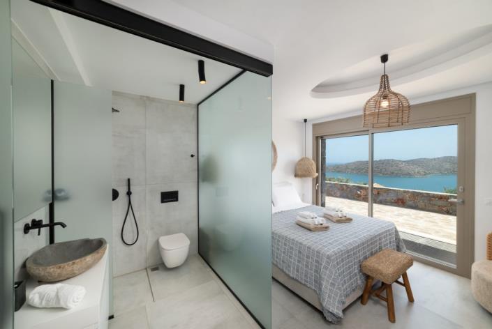 Image No.15-5 Bed Villa for sale