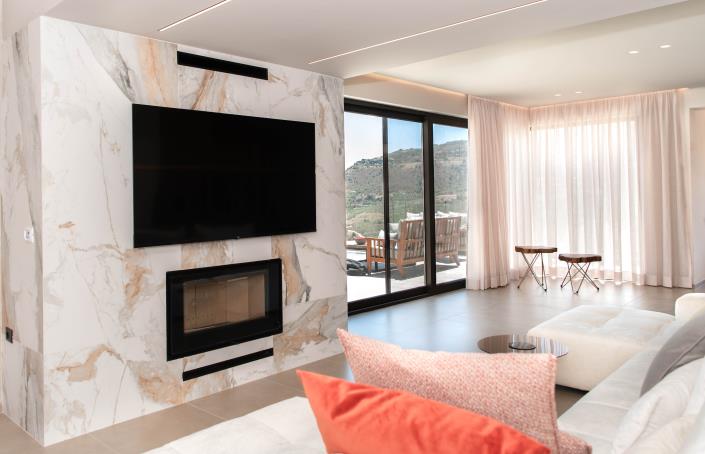 Image No.9-7 Bed Villa for sale