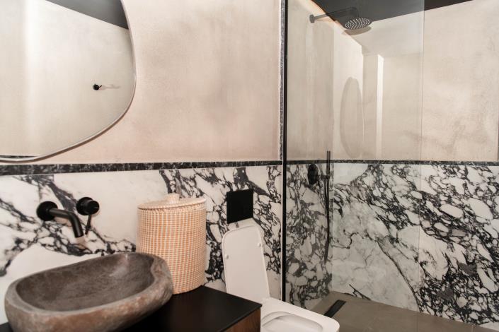 Image No.18-7 Bed Villa for sale