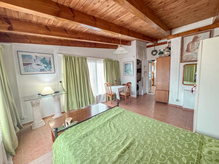 Image No.21-2 Bed House for sale