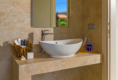 50784bb8-ec11-4684-a710-0e84cd0d327a