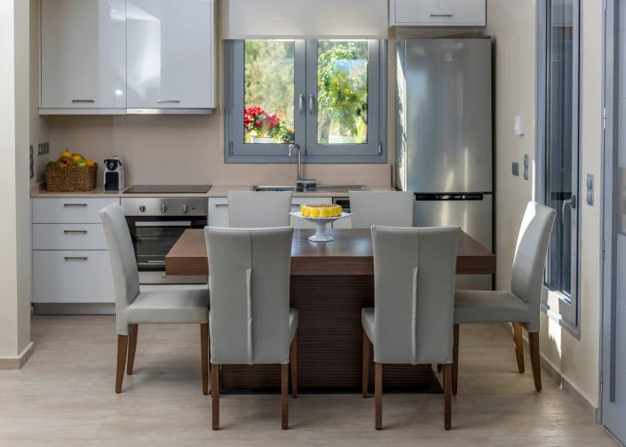 Image No.10-2 Bed Villa for sale