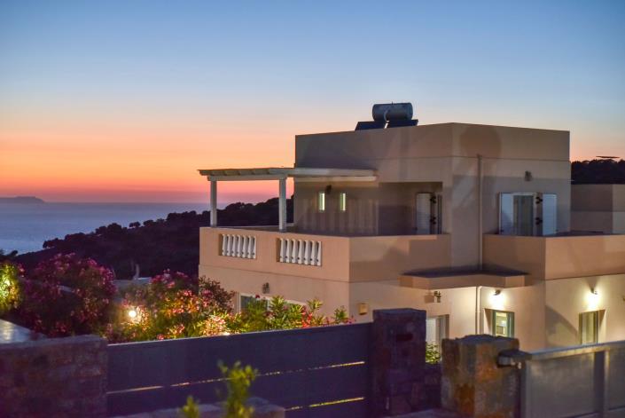 Image No.15-2 Bed Villa for sale