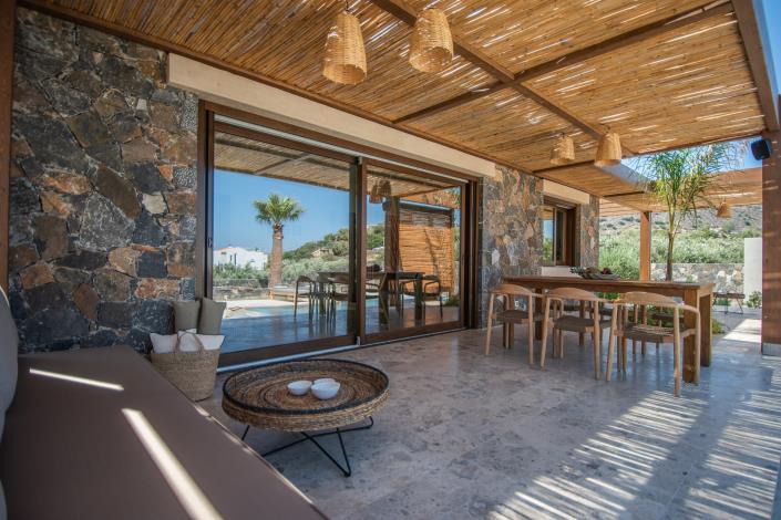 Image No.10-9 Bed Villa for sale