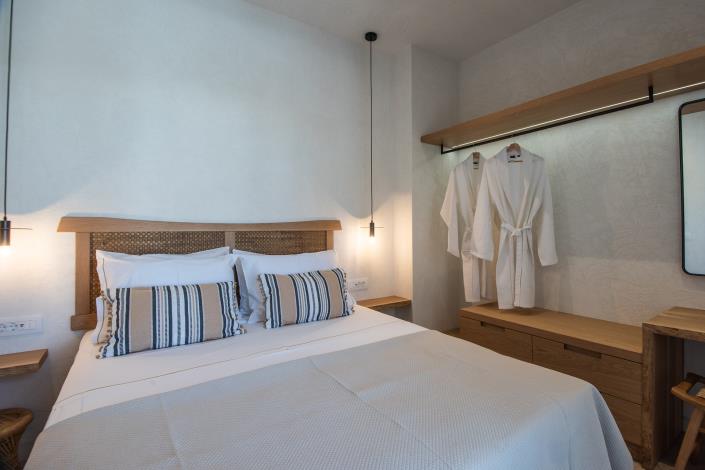 Image No.17-9 Bed Villa for sale