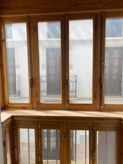 Image No.10-5 Bed House for sale