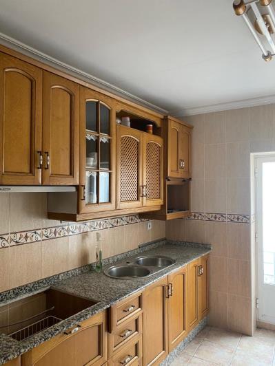 Image No.8-5 Bed House for sale