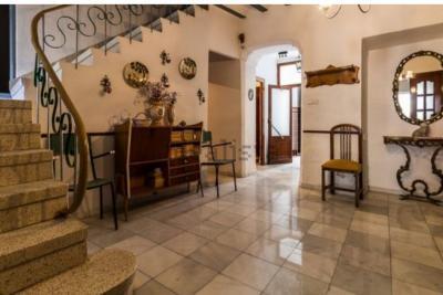 Image No.3-5 Bed House for sale