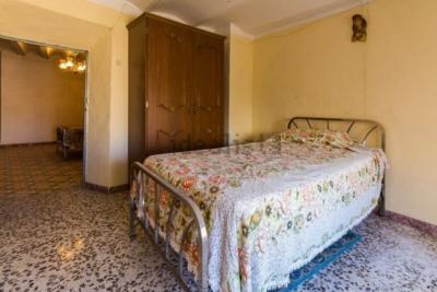 Image No.22-5 Bed House for sale