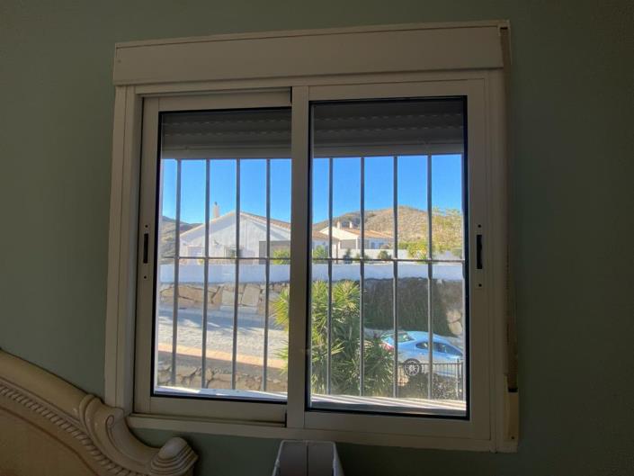 Image No.27-3 Bed Villa / Detached for sale