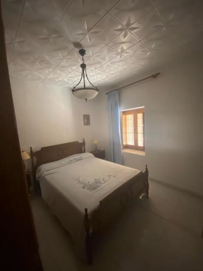 Image No.12-4 Bed House for sale