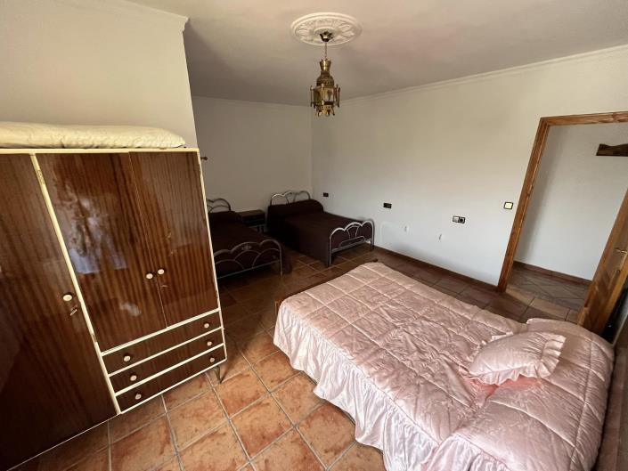 Image No.5-3 Bed Country House for sale