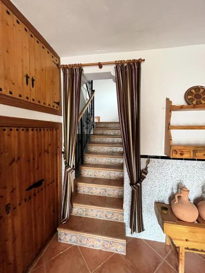 Image No.7-3 Bed Country House for sale